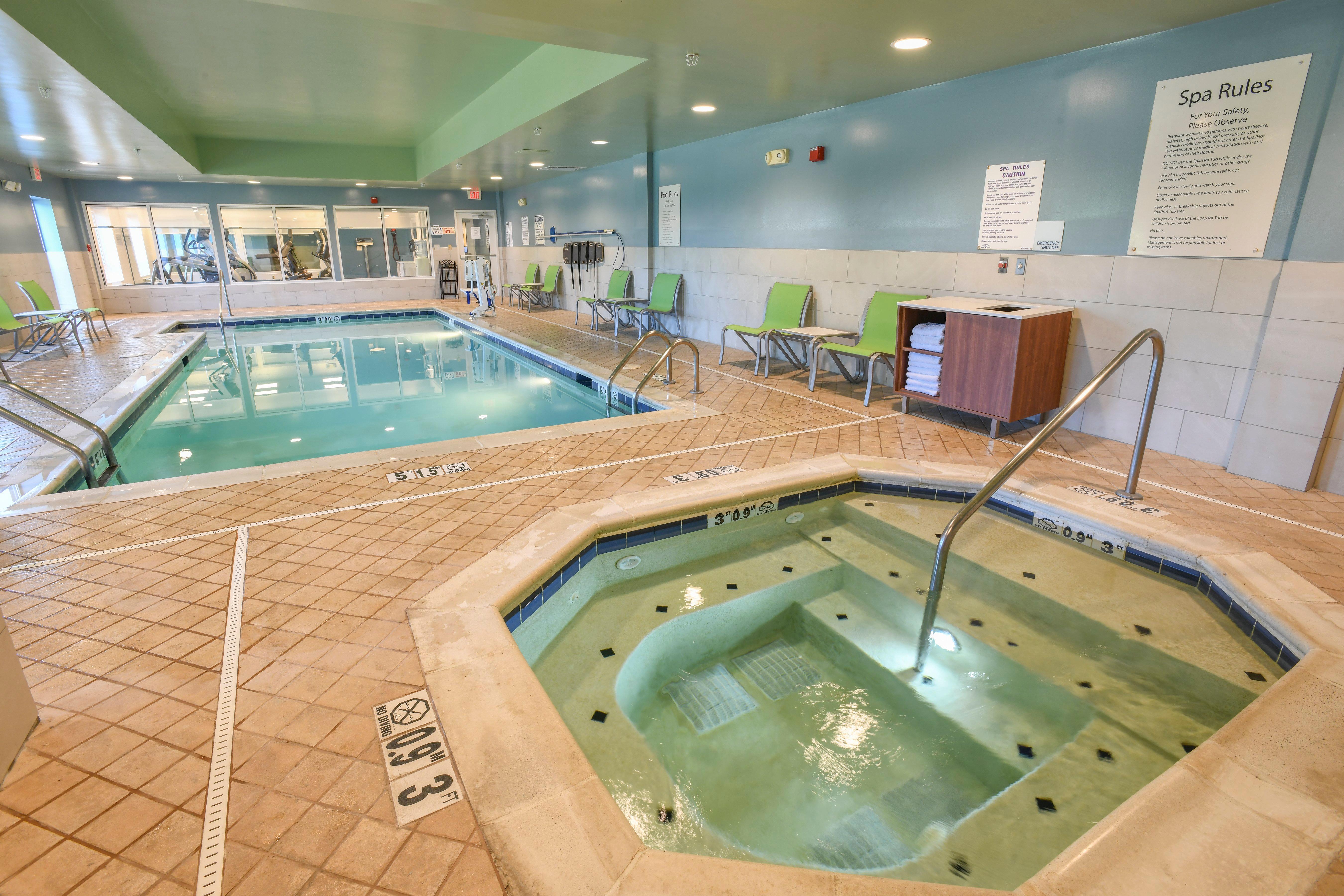 Holiday Inn Express Hotel & Suites Richwood - Cincinnati South By Ihg Exterior photo